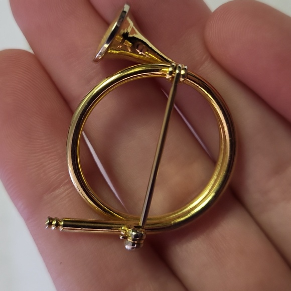 French Horn Pin - Picture 4 of 4